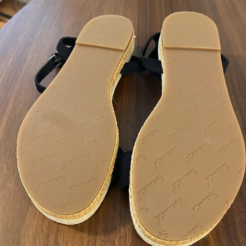 Splendid Sandals - Picture 2 of 5